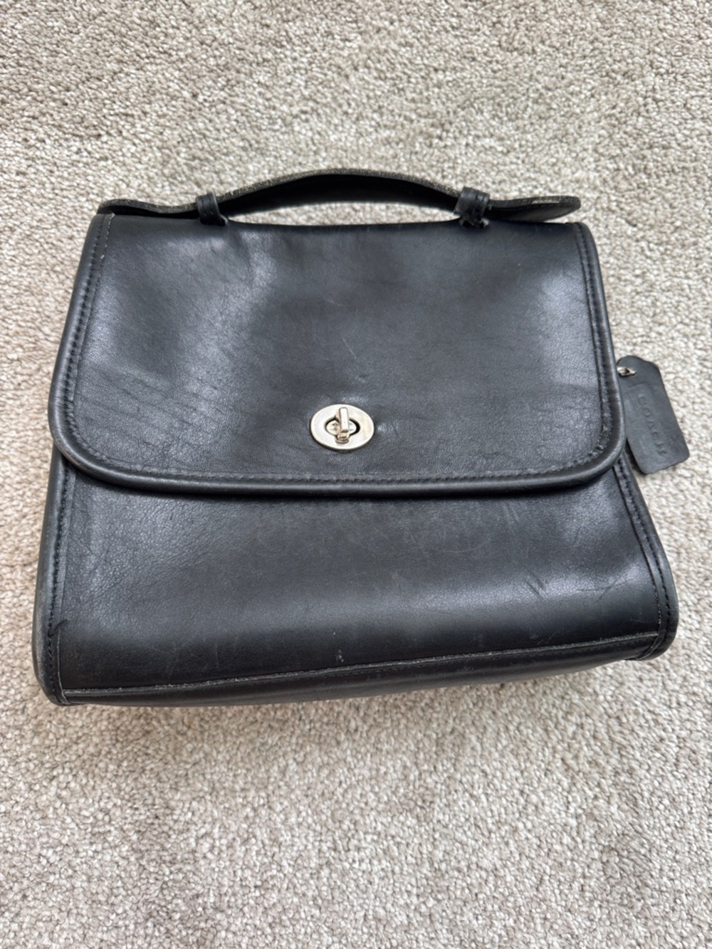 Vintage Coach Black Leather Shoulder Bag with Turnlock